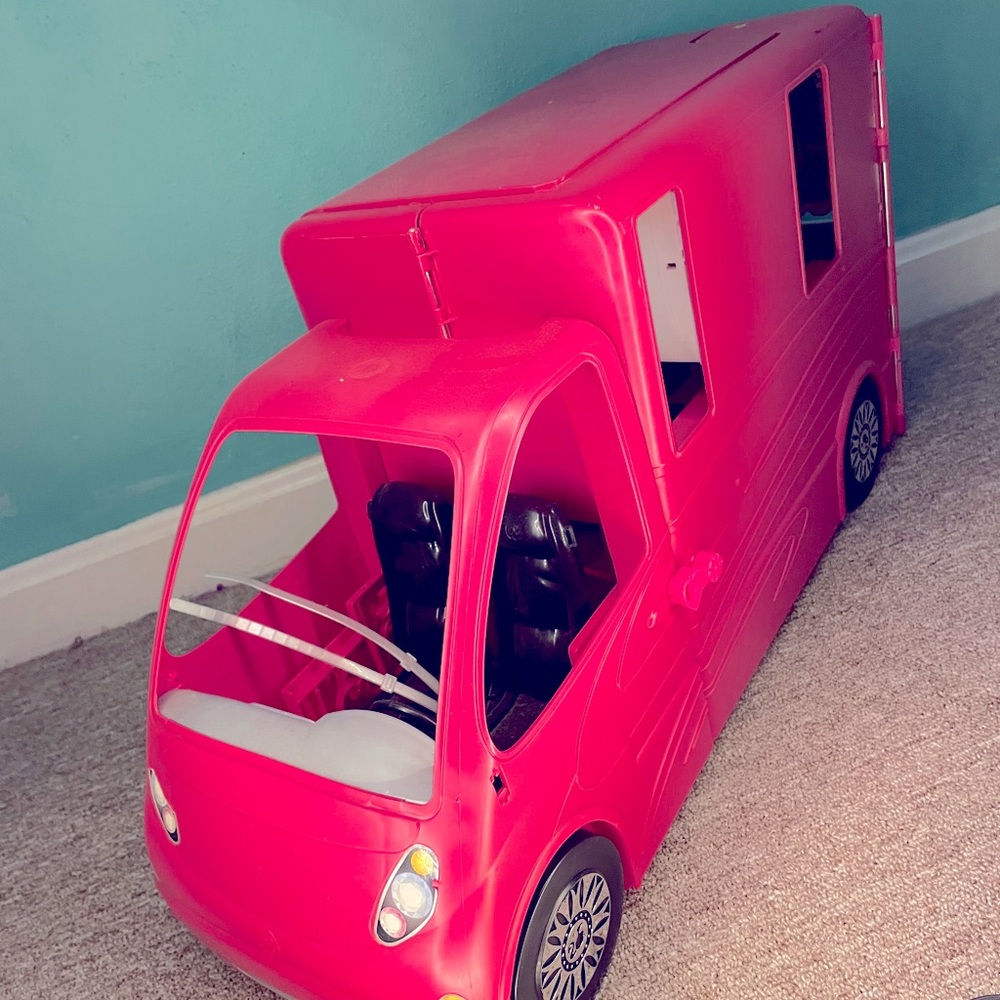 Barbie Camper